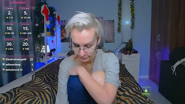 HelgaHimmell online show from December 24, 2024, 1:06 am