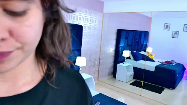 LexaDeRusso online show from February 28, 2026, 7:37 pm