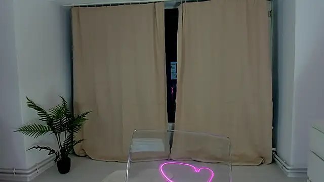 BabyAylin online show from October 3, 2025, 4:20 am