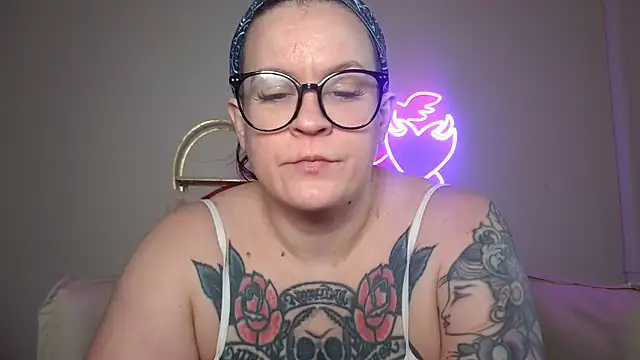 Snapshot of quinnmariexo chatting on February 1, 2026, 3:54 pm quinnmariexo online show from February 1, 2026, 3:54 pm