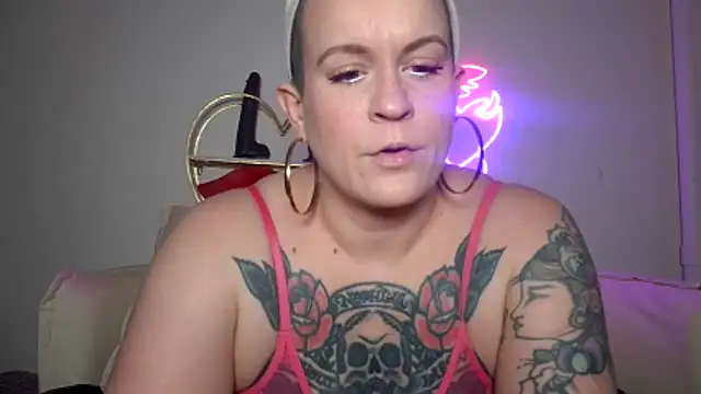 Snapshot of quinnmariexo chatting on February 5, 2026, 10:47 pm quinnmariexo online show from February 5, 2026, 10:47 pm