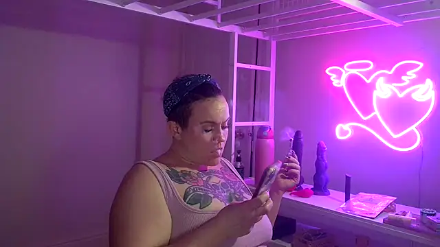 Snapshot of quinnmariexo chatting on February 16, 2026, 5:14 am quinnmariexo online show from February 16, 2026, 5:14 am