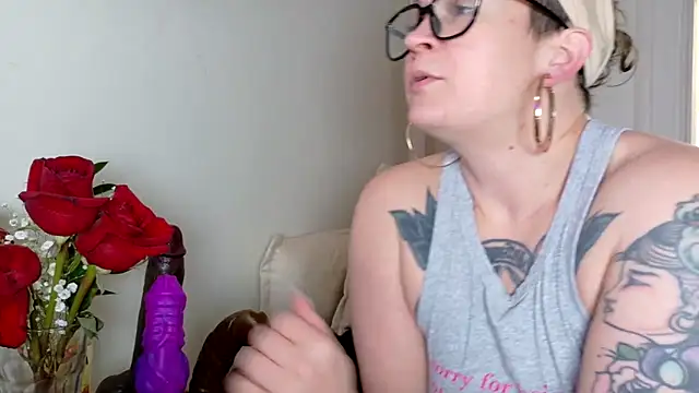 Snapshot of quinnmariexo chatting on February 24, 2026, 5:11 pm quinnmariexo online show from February 24, 2026, 5:11 pm