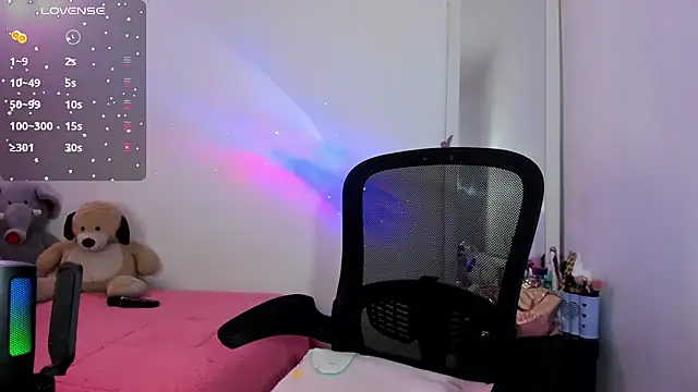 youpinkgirl  online show from March 18, 2025, 11:09 pm