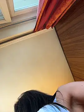 Snapshot of Hotmomcheckk_ chatting on November 8, 2025, 9:31 am Hotmomcheckk online show from November 8, 2025, 9:31 am