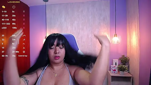 Snapshot of danny_goddess chatting on March 8, 2025, 2:23 am danny goddess online show from March 8, 2025, 2:23 am