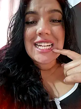 Snapshot of Sophie-hatter chatting on November 7, 2025, 3:12 pm Sophie-hatter online show from November 7, 2025, 3:12 pm