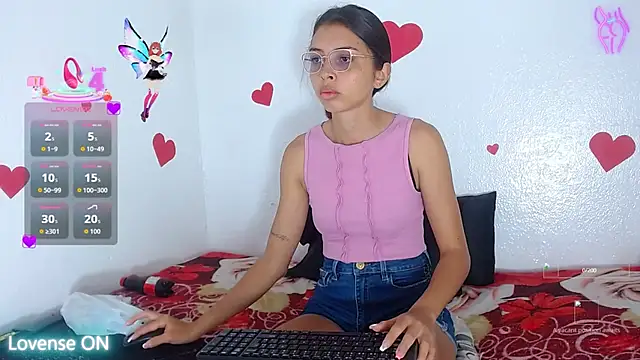 algohayvagina online show from September 17, 2025, 12:29 pm