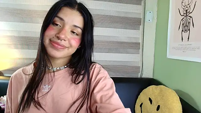 MiaaRose online show from March 22, 2025, 5:06 am