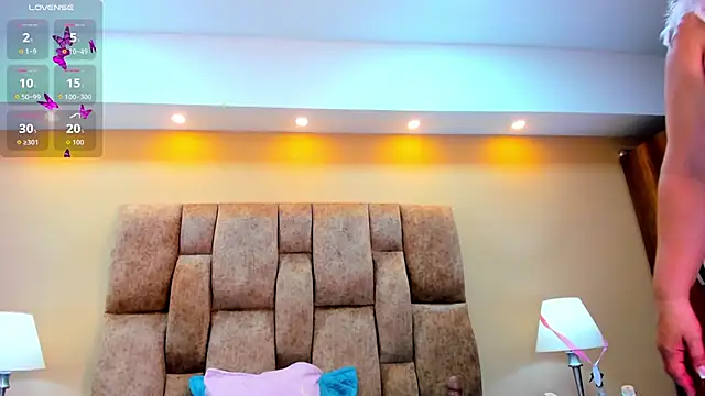 MiiaHot online show from March 22, 2026, 5:49 pm