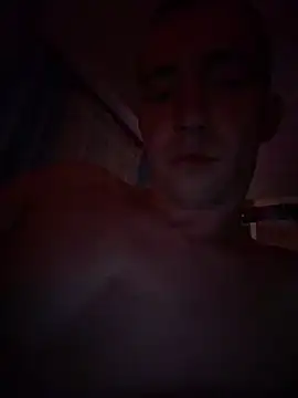 czruz online show from April 15, 2026, 9:04 pm