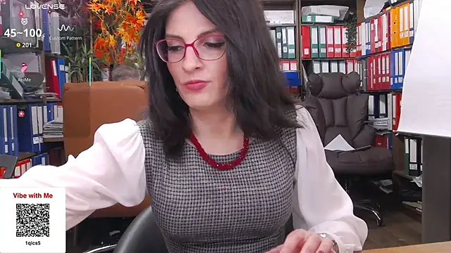 classyladyrellax online show from February 10, 2026, 1:37 pm