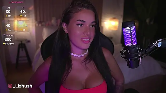 Lizhush  online show from January 6, 2025, 6:52 pm