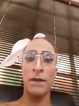 PriscilaRainbow online show from September 15, 2025, 8:09 pm