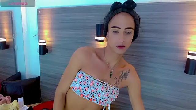 Snapshot of PriscilaRainbow chatting on July 18, 2026, 8:23 pm PriscilaRainbow online show from July 18, 2026, 8:23 pm