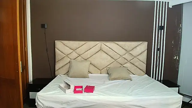 Raquel jones online show from September 26, 2025, 11:47 am