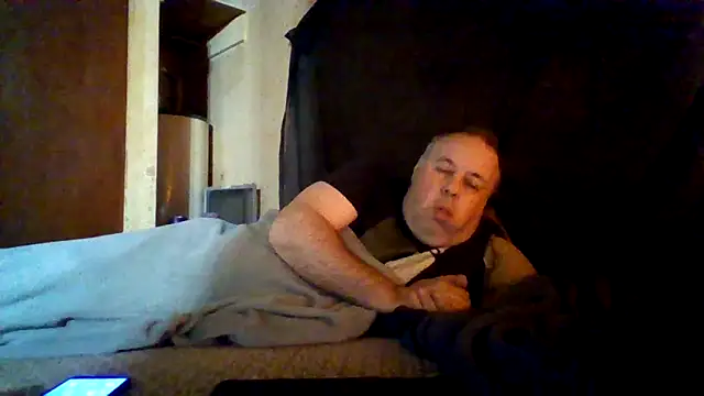 Nightshade7712 online show from December 14, 2025, 7:51 pm