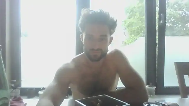 Snapshot of Vekie_007 chatting on July 19, 2026, 3:54 am Vekie 007 online show from July 19, 2026, 3:54 am
