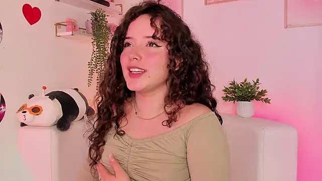 Aurora aaa online show from March 5, 2025, 12:49 am