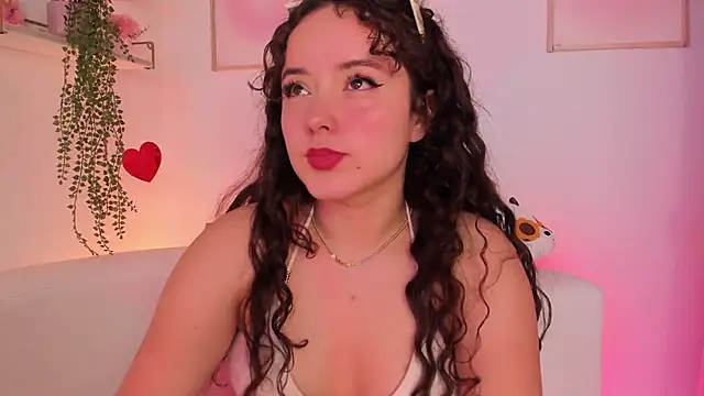 Aurora aaa online show from March 13, 2025, 10:54 pm