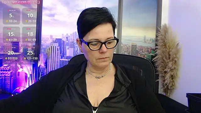 ninarandmann online show from March 5, 2025, 6:34 pm