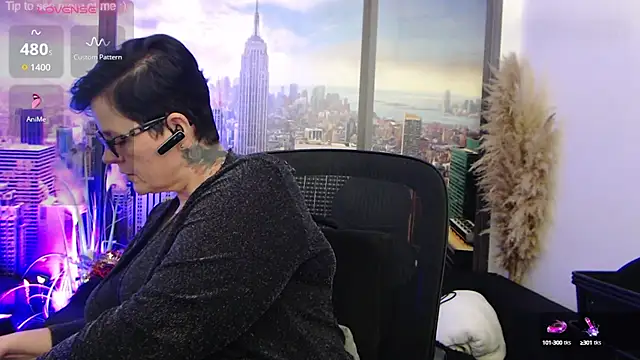 ninarandmann online show from March 11, 2025, 6:08 pm