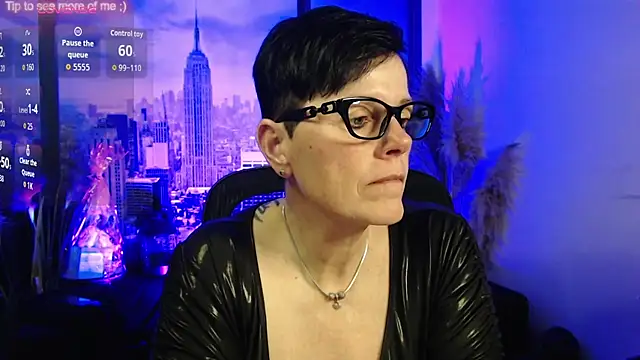 ninarandmann online show from April 18, 2026, 4:11 pm