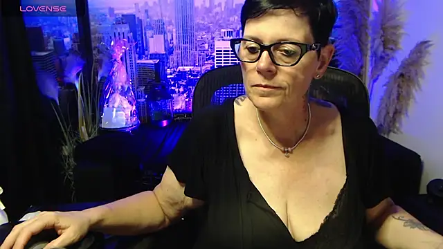 Snapshot of ninarandmann chatting on June 26, 2026, 5:39 pm ninarandmann online show from June 26, 2026, 5:39 pm