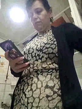 Snapshot of Natasha_milf__ chatting on February 4, 2026, 12:22 pm Natasha milf online show from February 4, 2026, 12:22 pm