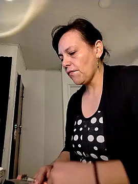 Snapshot of Natasha_milf__ chatting on February 5, 2026, 12:54 pm Natasha milf online show from February 5, 2026, 12:54 pm