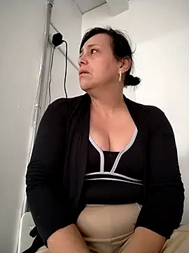 Snapshot of Natasha_milf__ chatting on February 21, 2026, 12:28 pm Natasha milf online show from February 21, 2026, 12:28 pm