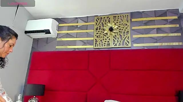 hanny milf online show from January 15, 2025, 11:21 am