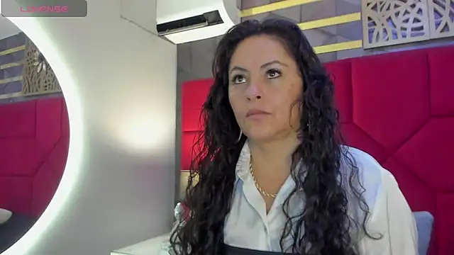 hanny milf online show from March 1, 2025, 11:39 am