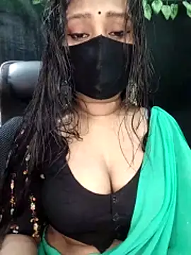 Idhika Paul online show from November 17, 2025, 12:00 pm