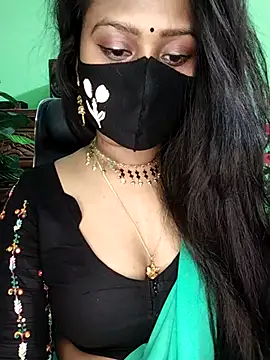 Idhika Paul online show from January 17, 2026, 5:49 pm