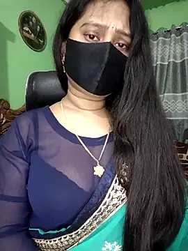 Snapshot of Idhika_Paul chatting on April 23, 2026, 12:29 pm Idhika Paul online show from April 23, 2026, 12:29 pm