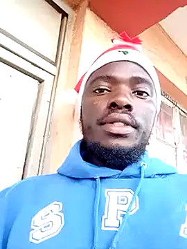 MaskedGQ online show from December 22, 2024, 2:27 pm