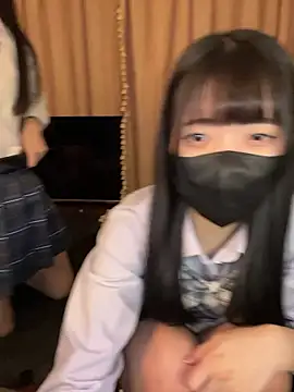 Snapshot of irohani_usagi chatting on December 15, 2025, 2:21 pm irohani usagi online show from December 15, 2025, 2:21 pm