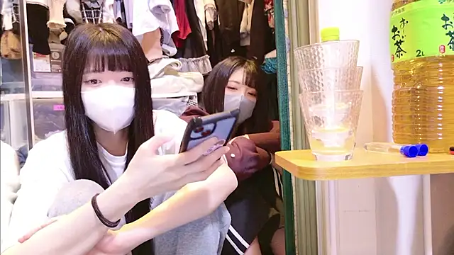 Snapshot of irohani_usagi chatting on February 16, 2026, 2:13 pm irohani usagi online show from February 16, 2026, 2:13 pm