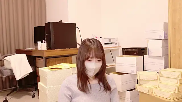 Yui-Ch online show from December 22, 2024, 1:00 pm