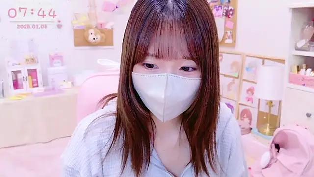 Yui-Ch online show from January 4, 2025, 10:45 pm