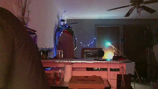 DJUX online show from December 20, 2024, 4:20 am