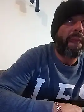 DJUX online show from January 19, 2025, 5:28 pm