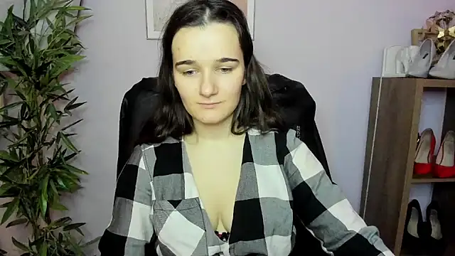 KateDelight online show from December 22, 2024, 7:33 am