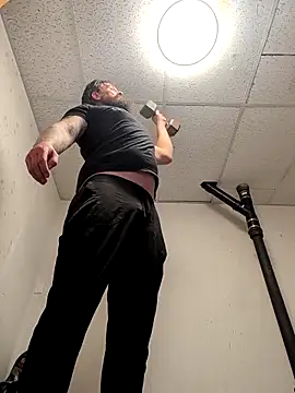 Armyexhibitionistvet online show from April 5, 2026, 3:58 am