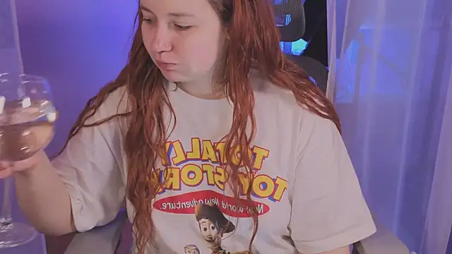 carolina elf online show from November 20, 2025, 1:55 pm