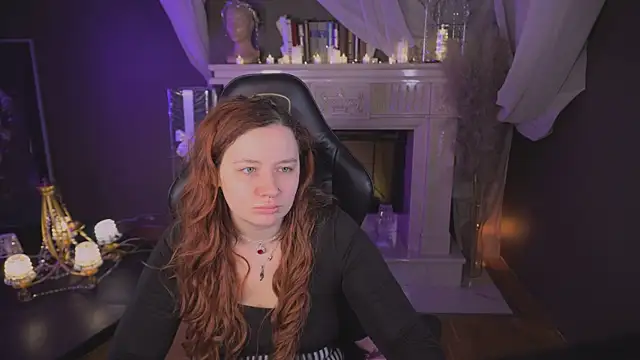 carolina elf online show from November 26, 2025, 12:17 pm