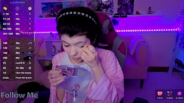 Katya Zaitseva online show from March 19, 2026, 1:37 pm