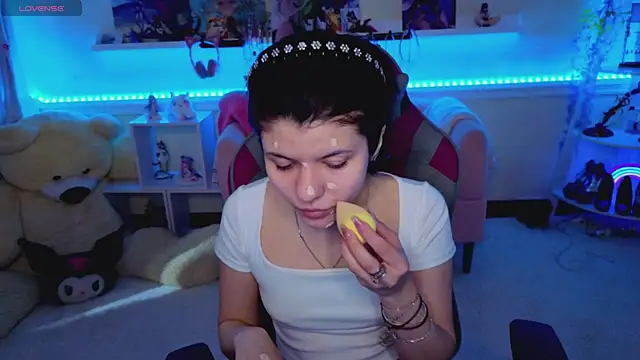 Snapshot of Katya_Zaitseva chatting on April 26, 2026, 12:25 pm Katya Zaitseva online show from April 26, 2026, 12:25 pm