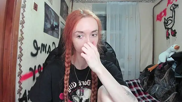 Snapshot of Roxy_Silver chatting on December 4, 2024, 3:10 pm Roxy Silver online show from December 4, 2024, 3:10 pm